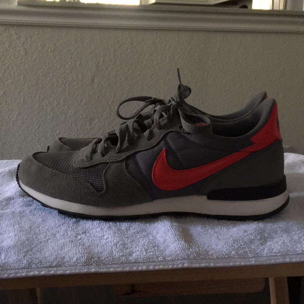 Nike Internationalist